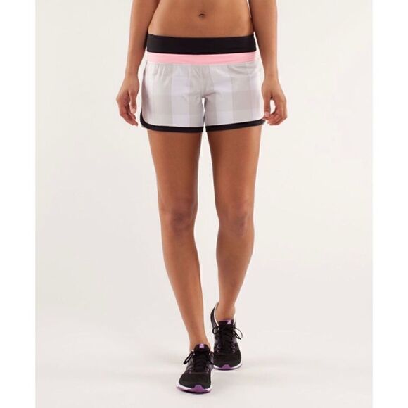 Lululemon Groovy Run Short  - Picture 4 of 9